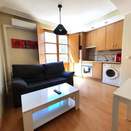 Vivienda Completa Junto A La Plaza Mayor *